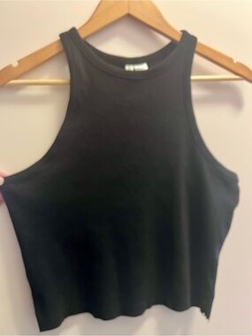Divided Black Ribbed Tank Top • XL
